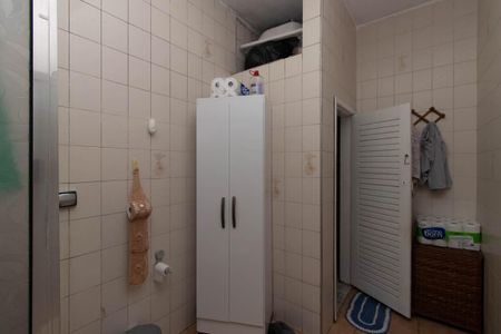 Casa à venda com 240m², 3 quartos e 4 vagasBanheiro 2