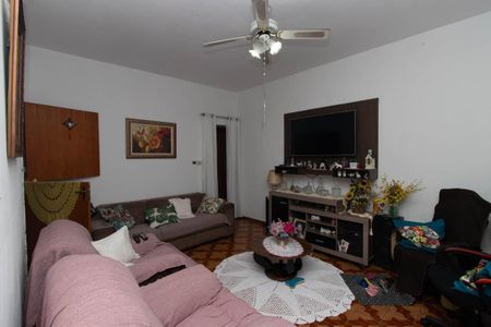 Casa à venda com 240m², 3 quartos e 4 vagasSala 1