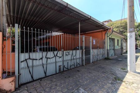Casa à venda com 240m², 3 quartos e 4 vagasFachada