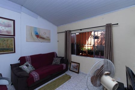 Casa à venda com 240m², 3 quartos e 4 vagasSala 2