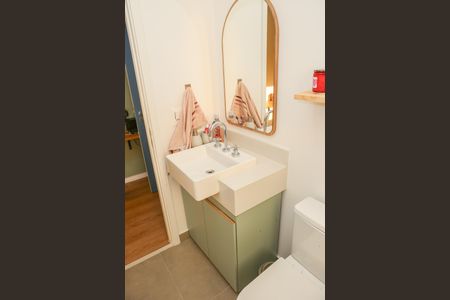Apartamento para alugar com 75m², 2 quartos e 1 vaga Apartamento para alugar com 75m², 2 quartos e 1 vagaBanheiro da Suíte