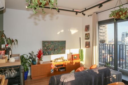 Sala e Cozinha de apartamento para alugar com 2 quartos, 75m² em Jardim Vera Cruz, São Paulo