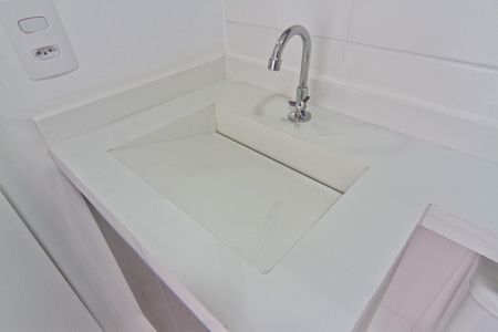 Apartamento para alugar com 36m², 2 quartos e sem vagaBanheiro