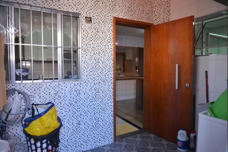Apartamento à venda com 117m², 3 quartos e 1 vagaÁrea de Serviço