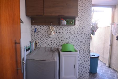 Apartamento à venda com 117m², 3 quartos e 1 vagaÁrea de Serviço