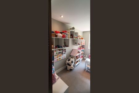 Apartamento à venda com 223m², 3 quartos e 4 vagasEscritório