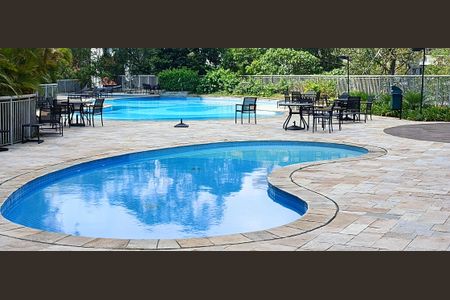 Apartamento à venda com 223m², 3 quartos e 4 vagasÁrea comum - Piscina