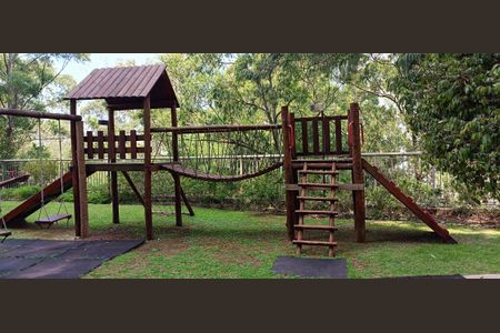 Apartamento à venda com 223m², 3 quartos e 4 vagasÁrea comum - Playground