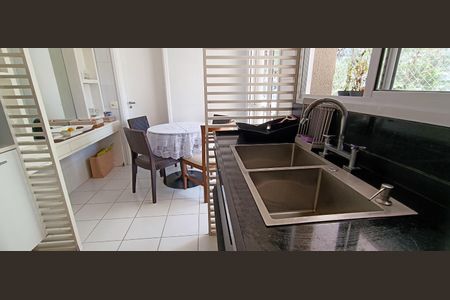 Apartamento à venda com 223m², 3 quartos e 4 vagasCozinha