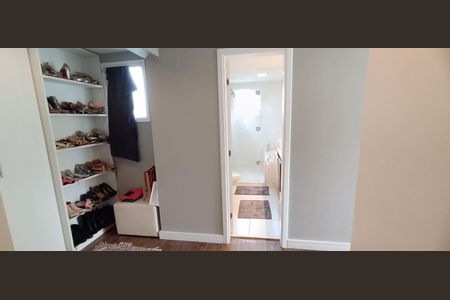 Apartamento à venda com 223m², 3 quartos e 4 vagasCloset suíte master