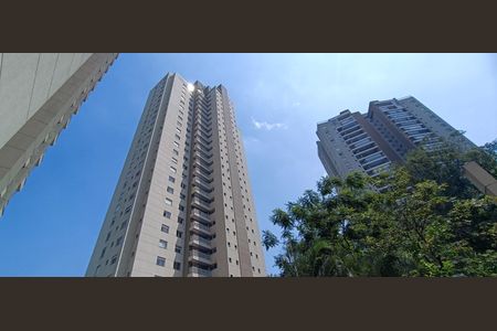 Apartamento à venda com 223m², 3 quartos e 4 vagasFachada