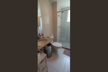 Apartamento à venda com 223m², 3 quartos e 4 vagasBanheiro da Suíte 1