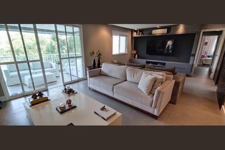 Apartamento à venda com 223m², 3 quartos e 4 vagasSala