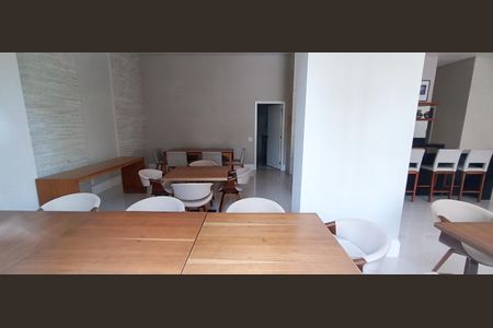 Apartamento à venda com 223m², 3 quartos e 4 vagasÁrea comum - Salão de festas