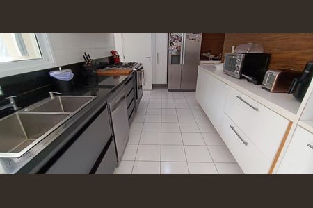 Apartamento à venda com 223m², 3 quartos e 4 vagasCozinha