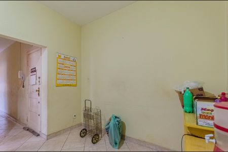 Apartamento para alugar com 77m², 2 quartos e sem vagaSala