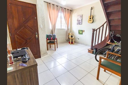 Casa à venda com 80m², 3 quartos e sem vaga Casa à venda com 80m², 3 quartos e sem vagaSala