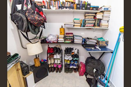 Casa à venda com 80m², 3 quartos e sem vaga Casa à venda com 80m², 3 quartos e sem vagaQuarto 3