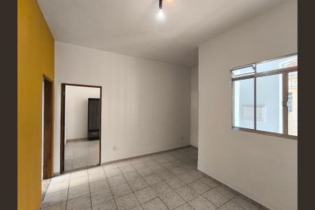 Casa à venda com 88m², 2 quartos e sem vagaSala