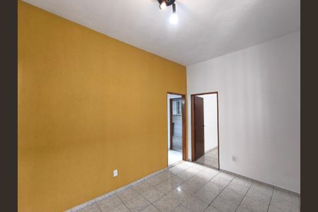 Casa à venda com 88m², 2 quartos e sem vagaSala