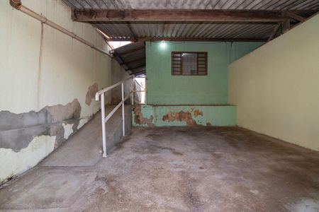 Casa para alugar com 80m², 1 quarto e 1 vaga Casa para alugar com 80m², 1 quarto e 1 vagaGaragem