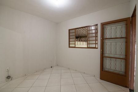 Casa para alugar com 80m², 1 quarto e 1 vaga Casa para alugar com 80m², 1 quarto e 1 vagaSala