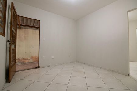 Casa para alugar com 80m², 1 quarto e 1 vaga Casa para alugar com 80m², 1 quarto e 1 vagaSala