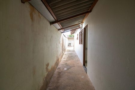 Casa para alugar com 80m², 1 quarto e 1 vaga Casa para alugar com 80m², 1 quarto e 1 vagaCorredor Lateral