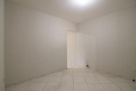 Casa para alugar com 80m², 1 quarto e 1 vaga Casa para alugar com 80m², 1 quarto e 1 vagaSala