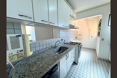 Apartamento à venda com 70m², 3 quartos e 1 vaga Apartamento à venda com 70m², 3 quartos e 1 vagaCozinha