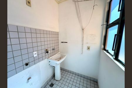 Apartamento à venda com 70m², 3 quartos e 1 vaga Apartamento à venda com 70m², 3 quartos e 1 vagaÁrea de Serviço