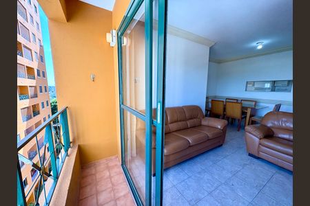 Apartamento à venda com 70m², 3 quartos e 1 vaga Apartamento à venda com 70m², 3 quartos e 1 vagaSacada Sala