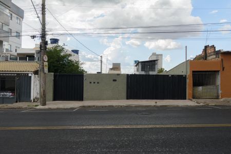 Casa para alugar com 70m², 3 quartos e 1 vagaFachada