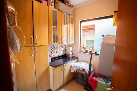 Casa à venda com 183m², 3 quartos e 3 vagasÁREA DE SERVIÇO