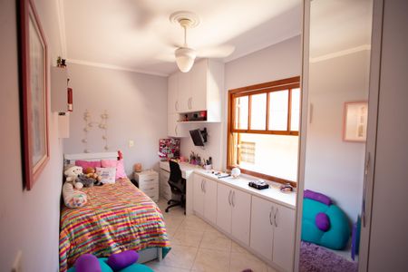 Casa à venda com 183m², 3 quartos e 3 vagasQUARTO 2