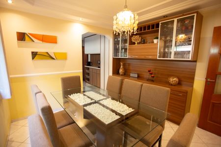 Casa à venda com 183m², 3 quartos e 3 vagasSALA DE JANTAR