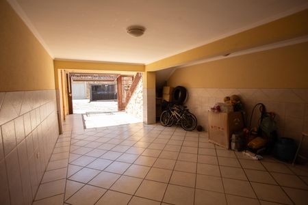 Casa à venda com 183m², 3 quartos e 3 vagasGARAGEM