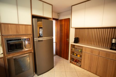 Casa à venda com 183m², 3 quartos e 3 vagasCOZINHA