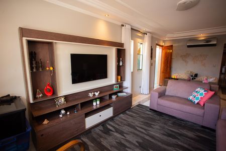 Casa à venda com 183m², 3 quartos e 3 vagasSALA