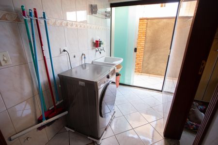 Casa à venda com 183m², 3 quartos e 3 vagasÁREA DE SERVIÇO