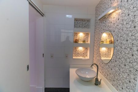 Apartamento à venda com 80m², 2 quartos e sem vaga Apartamento à venda com 80m², 2 quartos e sem vagaBanheiro