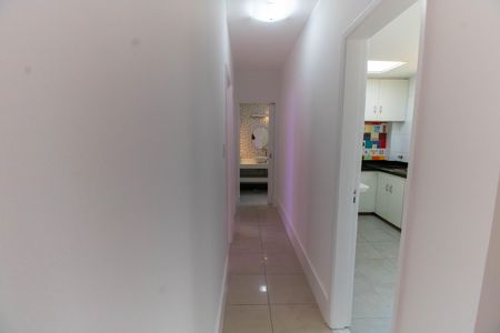 Apartamento à venda com 80m², 2 quartos e sem vaga Apartamento à venda com 80m², 2 quartos e sem vagaCorredor