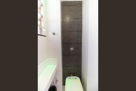 Apartamento à venda com 80m², 2 quartos e sem vaga Apartamento à venda com 80m², 2 quartos e sem vagaLavabo