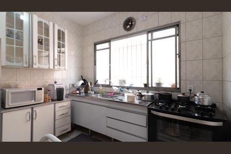 Casa à venda com 105m², 1 quarto e 2 vagas Casa à venda com 105m², 1 quarto e 2 vagasCozinha