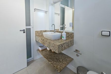 Apartamento para alugar com 57m², 1 quarto e 1 vaga Apartamento para alugar com 57m², 1 quarto e 1 vagaBanheiro