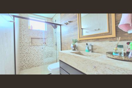 Casa de condomínio à venda com 376m², 6 quartos e 4 vagasBanheiro social 1