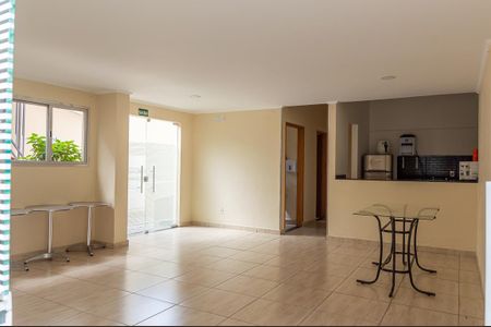 Apartamento para alugar com 65m², 2 quartos e 1 vaga Apartamento para alugar com 65m², 2 quartos e 1 vagaÁrea comum - Salão de festas