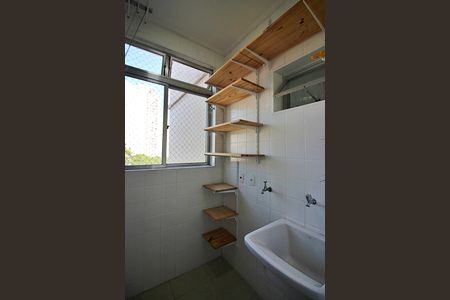 Apartamento para alugar com 65m², 2 quartos e 1 vagaÁrea de Serviço