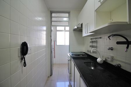 Apartamento para alugar com 65m², 2 quartos e 1 vagaCozinha
