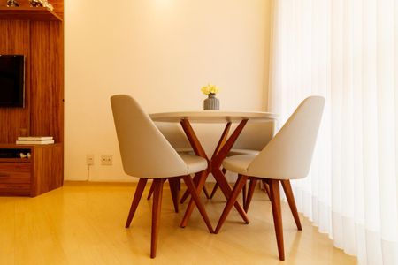 Apartamento à venda com 55m², 2 quartos e 1 vagaSala